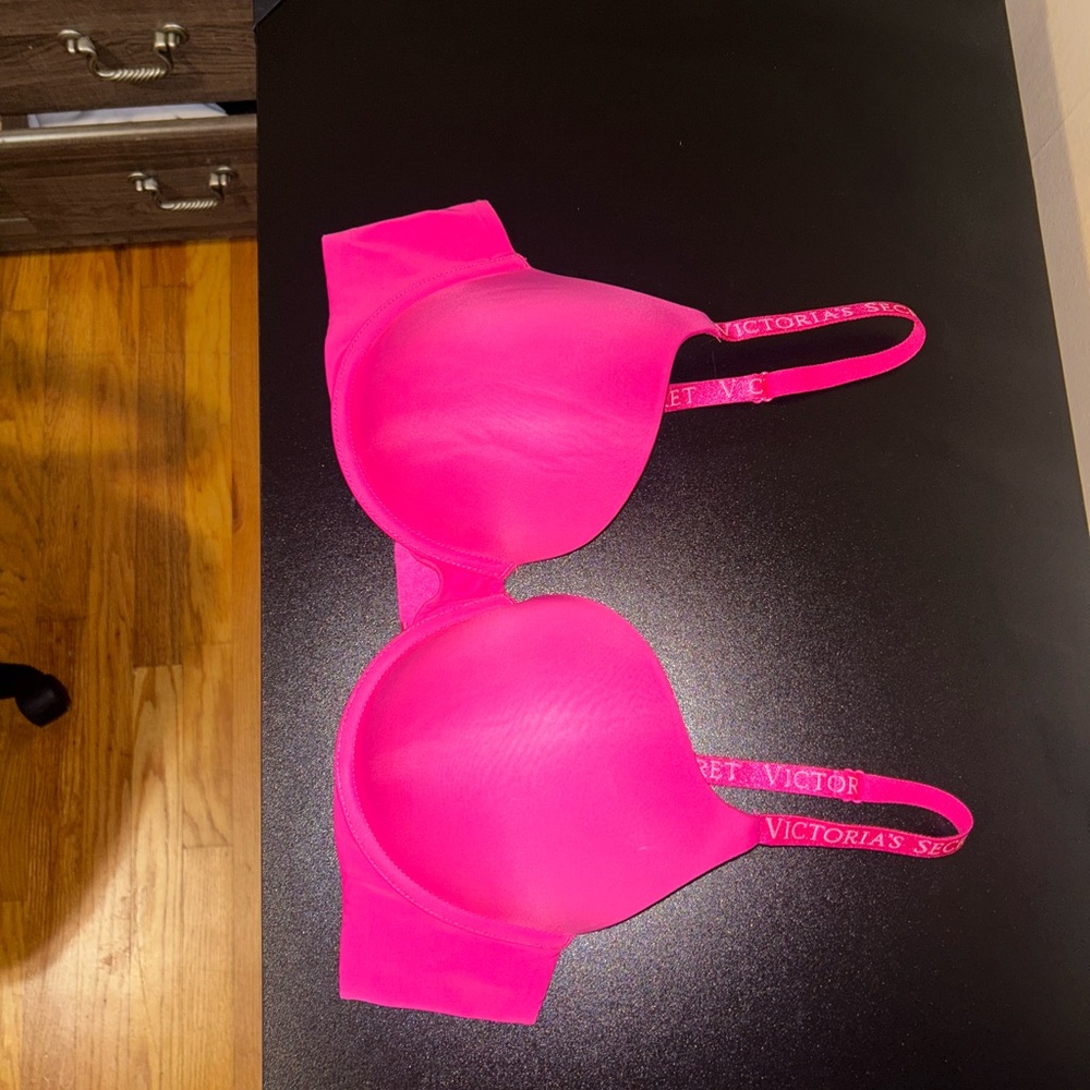 Victoria's Secret Vibrant Pink Bra